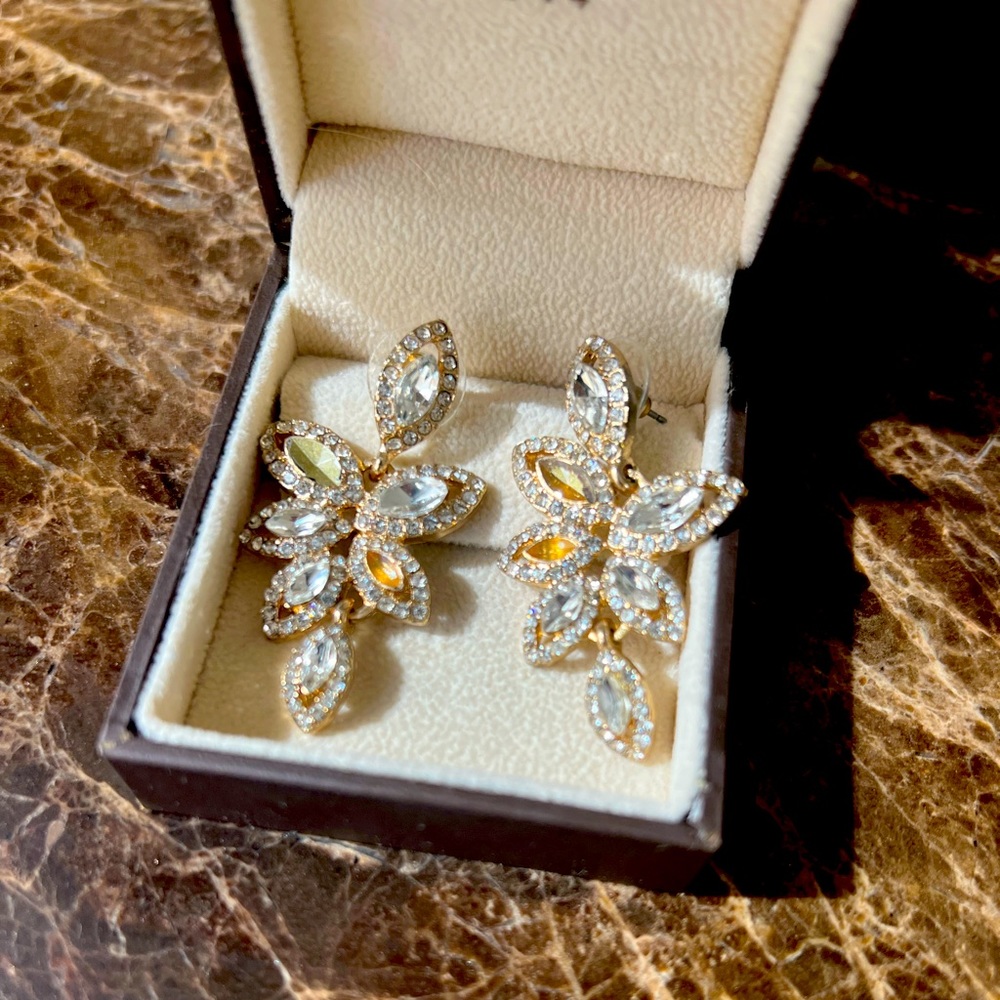 Luxury Petal Shaped Drop Earrings